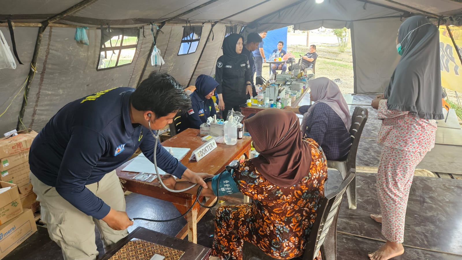 Polri Hadir Jaga Asa di Tengah Bencana, Ratusan Warga Aceh Terima Layanan Bakti Kesehatan Ops Aman Nusa II