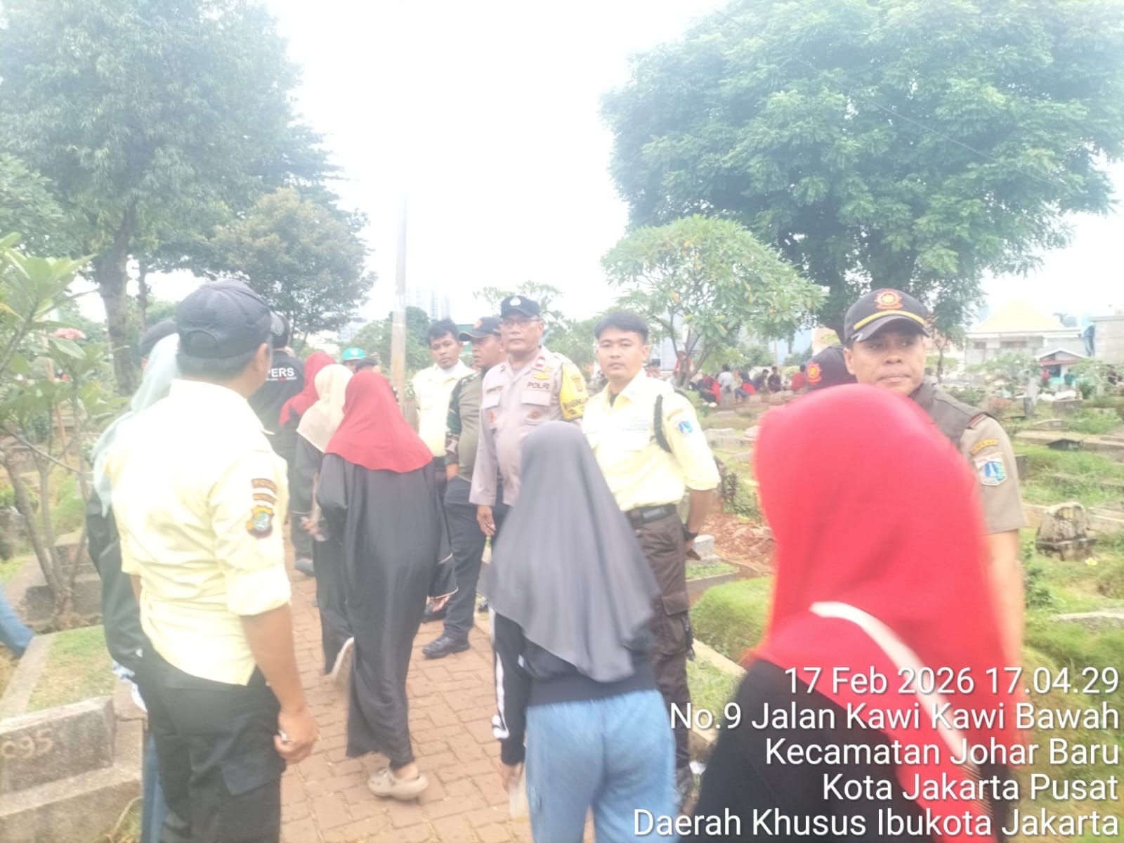 Sinergi Pengamanan Ziarah Jelang Ramadhan, Situasi TPU Kawi-Kawi Kondusif