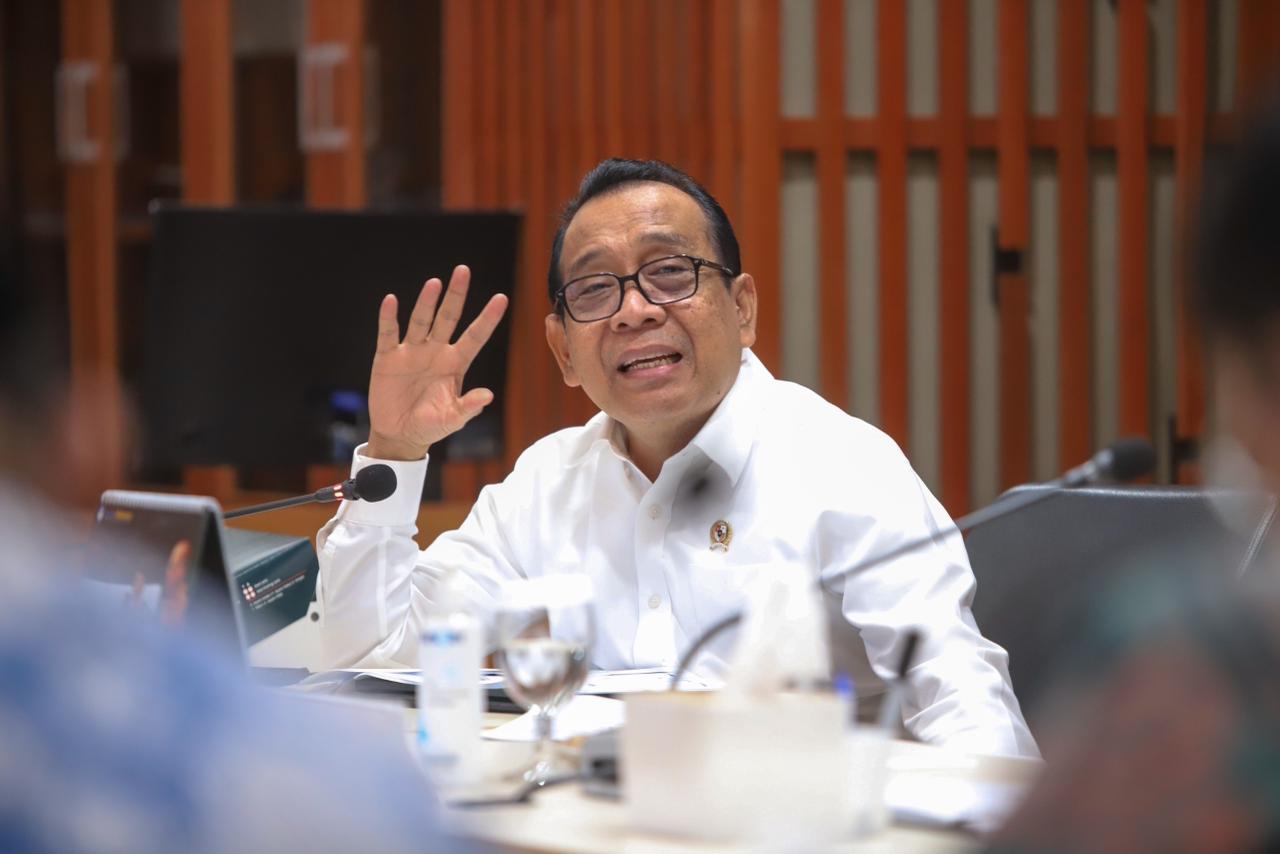 Menko PMK Rumuskan Strategi Efisiensi Energi di Sektor Pembangunan Manusia dan Kebudayaan