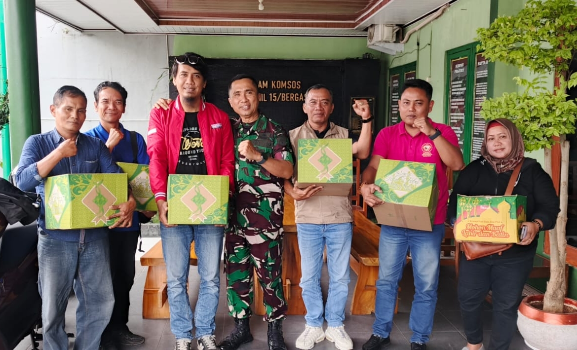 Viral! 10 Menit Penuh Makna, Dandramil Bergas Rangkul Jurnalis Silaturahmi Lebaran Jadi Simbol Kuat Sinergi TNI-Media