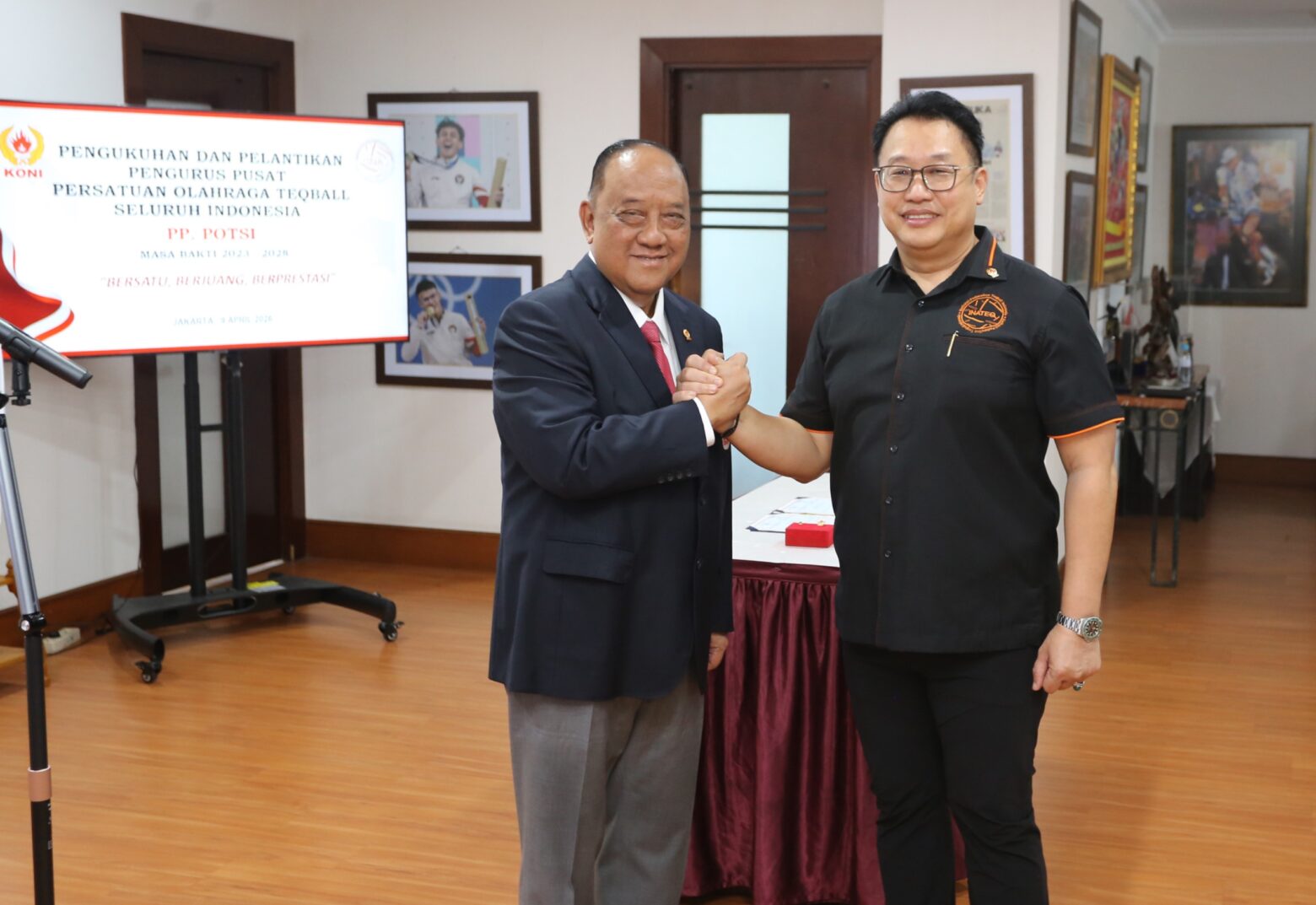 Lantik Pengurus PP POTSI 2023-2028, Ketum KONI Pusat Dorong Teqball Indonesia Merebut Prestasi Dunia