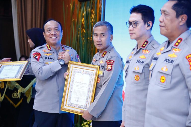 Polri Beri Penghargaan IKPA Terbaik