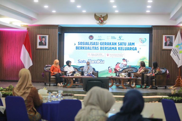 Kemenko PMK Dorong Kolaborasi Lintas Sektor Perkuat Gerakan SatuJamKu untuk Kembalikan Peran Keluarga di Era Digital