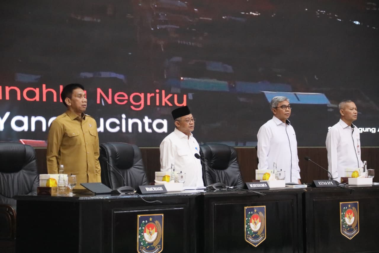 Apresiasi Peluncuran Panduan Antikorupsi, Wamendagri Wiyagus: Momentum Perkuat Reformasi Hukum dan Birokrasi