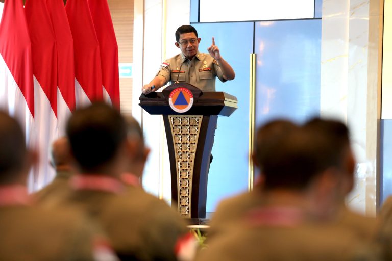 Kepala BNPB Ingatkan Indonesia Memiliki Risiko Bencana Tinggi, BPBD Diminta Siap Memegang Komando