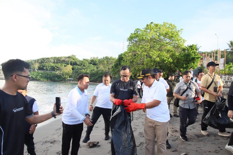 https://bintasara.com/Gerakan Bersih Pantai Lombok