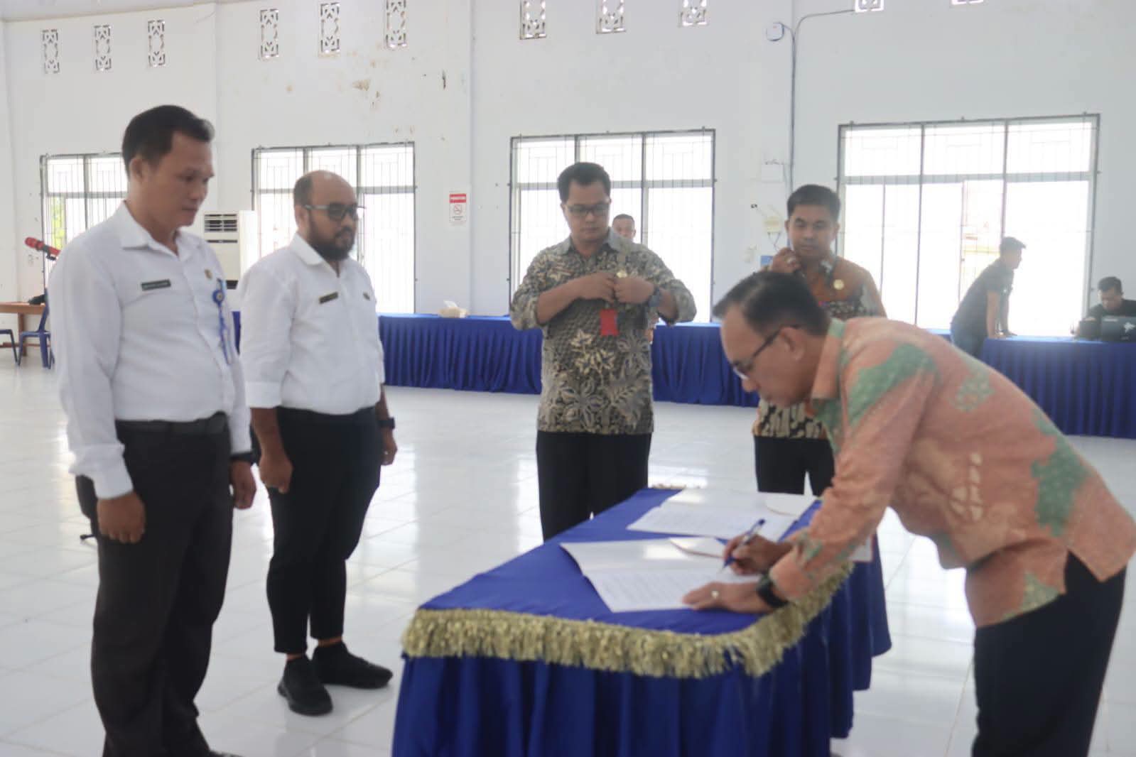 Sekda Nisut Lantik Pejabat Administrator dan Pengawas, Ini Nama Mereka