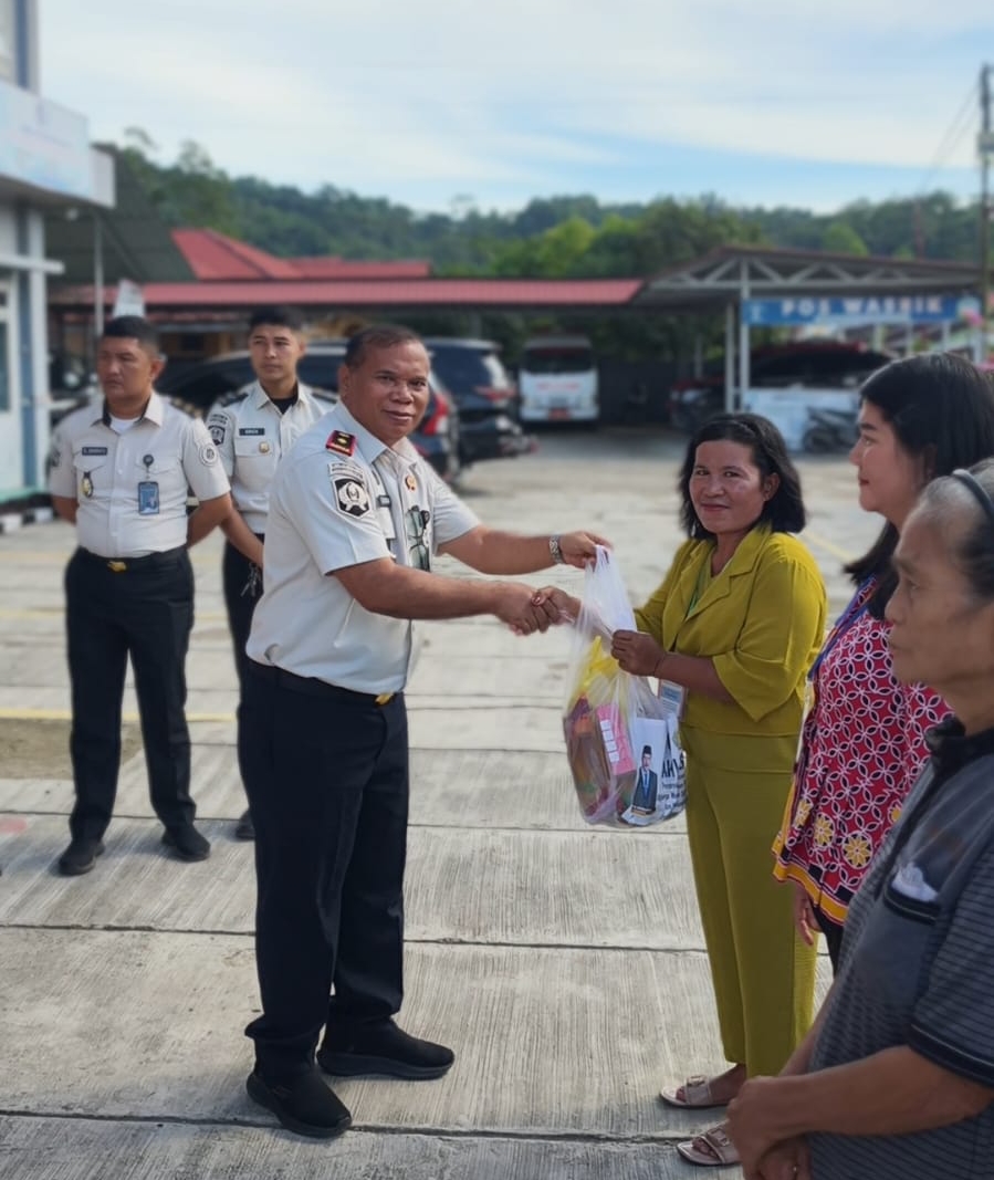 Lapas Kelas IIB Gunungsitoli Gelar Bakti Sosial untuk Keluarga Warga Binaan dan Masyarakat Sekitar