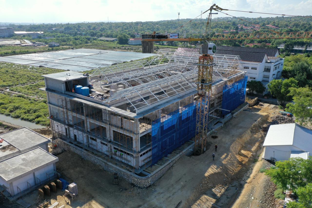 https://bintasara.com/Gedung Kuliah POLTERA