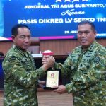 https://bintasara.com/Pembekalan Panglima TNI
