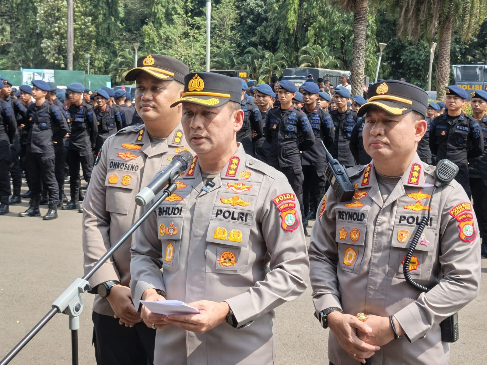 https://bintasara.com/Pengamanan Aksi Unjuk Rasa