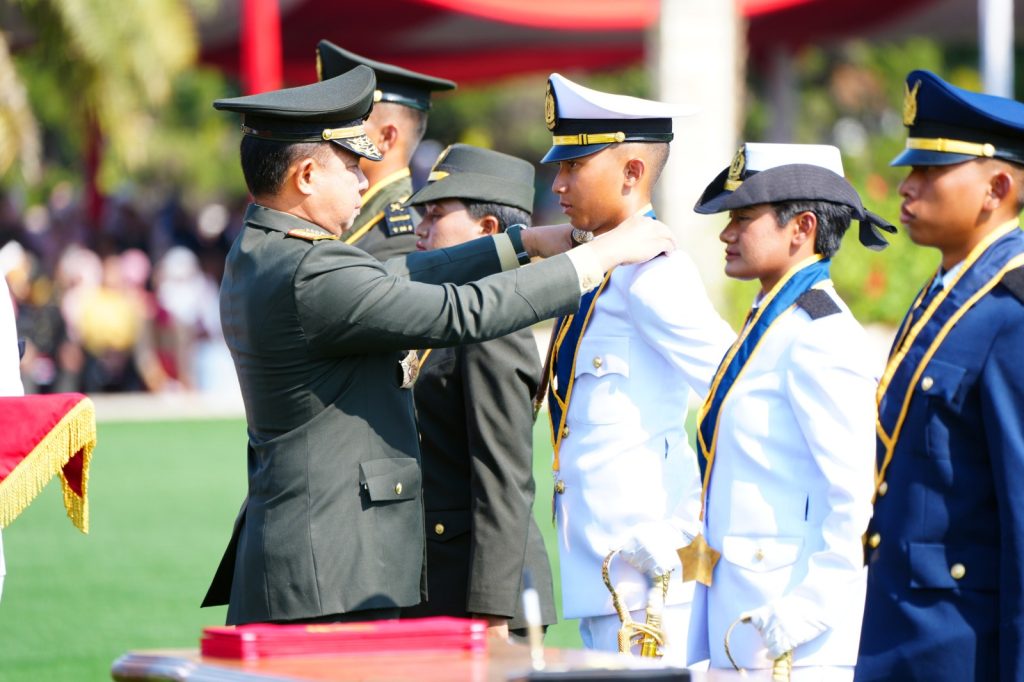 https://bintasara.com/Perwira Karier TNI