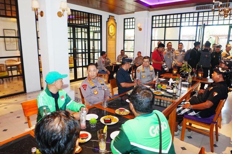https://bintasara.com/Silaturahmi Sabuk Kamtibmas
