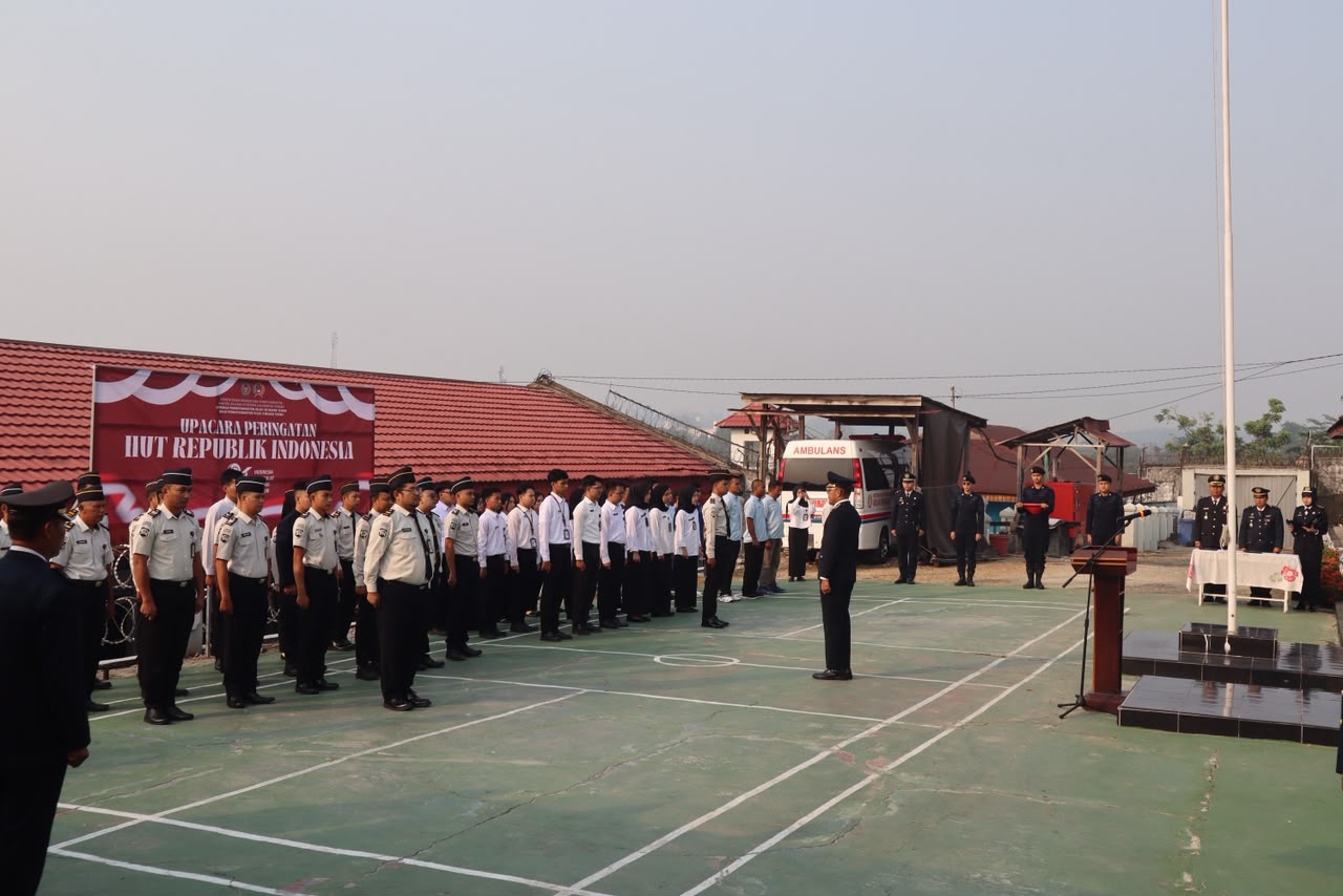 Peringati HUT Kemerdekaan RI ke-81, Lapas Muara Teweh Gelar Upacara Bendera