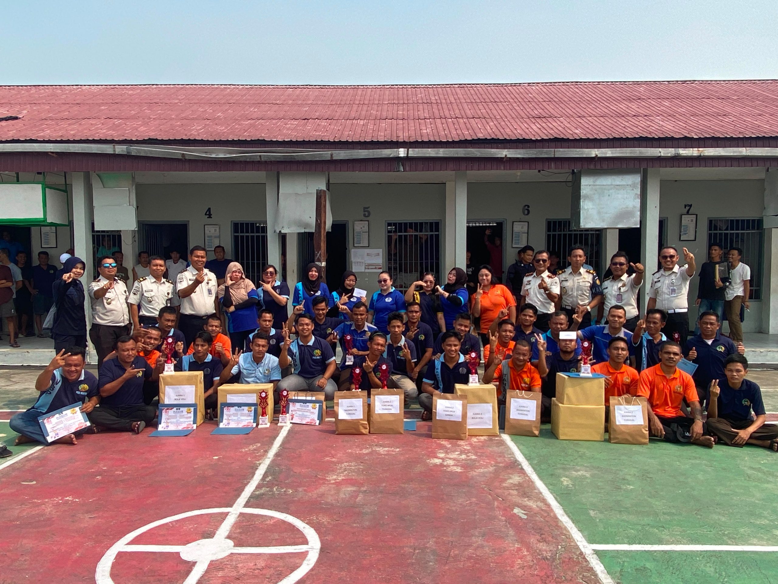 Apresiasi Semangat Juang WBP, Lapas Muara Teweh Bagikan Hadiah Pemenang Lomba HUT ke-81 RI