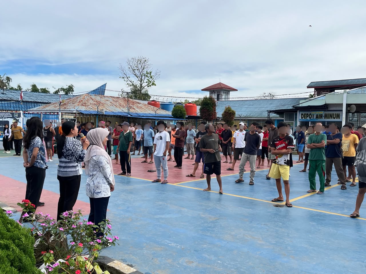 Edukasi Kesehatan Mata, Tim Medis Rutan Sidikalang Lakukan Sosialisasi Katarak bagi Warga Binaan