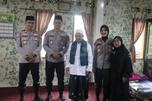 https://bintasara.com/Silaturahmi Kapolres Lebak