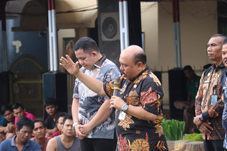 Dengarkan Aspirasi, Kalapas Rantauprapat Serta KPLP Gelar Pengarahan dan Sesi Tanya Jawab Bersama Warga Binaan