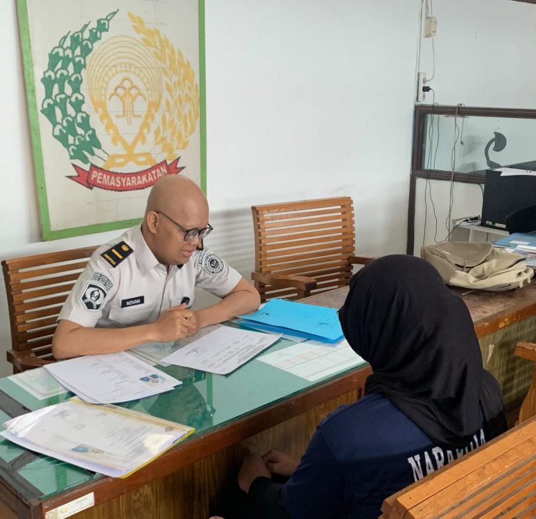 Litmas Jadi Jembatan Reintegrasi, Bapas Muara Teweh Dalami Kondisi Warga Binaan di Lapas Muara Teweh