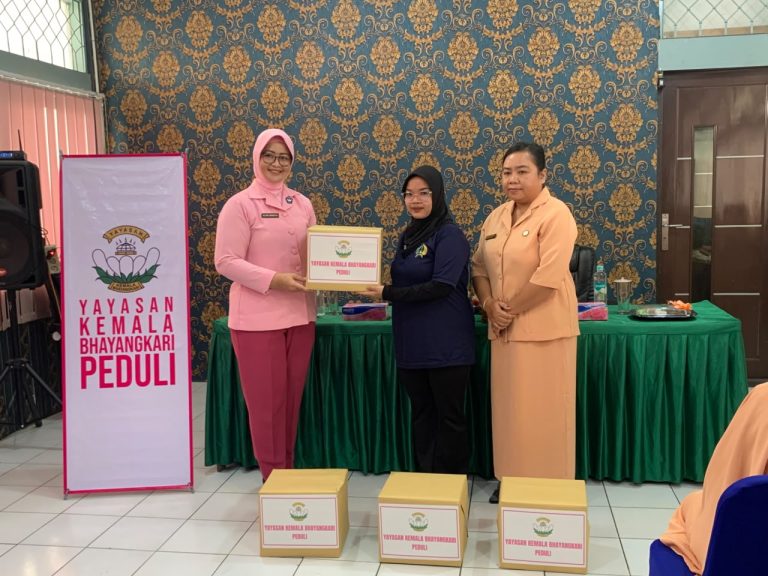 Wujud Kepedulian, Lapas Muara Teweh Terima Kunjungan Bhayangkari Cabang Barito Utara dan Polres Barito Utara