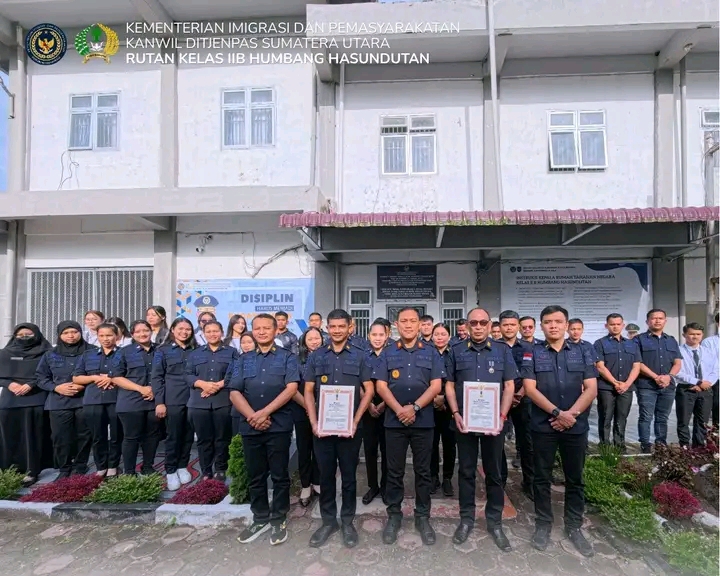 Apel Pagi Rutan Humbang Hasundutan, Dua Pegawai Terima Satyalancana Karya Satya