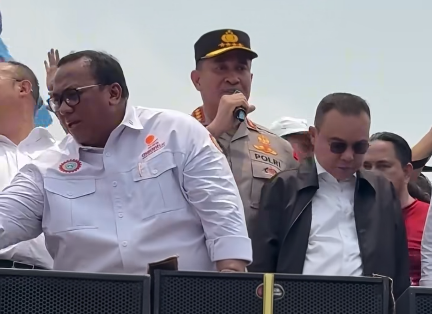 Pengesahan UU Ketenagakerjaan, Pimpinan DPR RI dan Kapolri Temui Massa Aksi Buruh