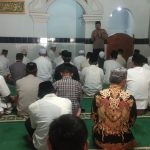 Polres Semarang Bangun Komunikasi dengan Warga Lewat Salat Berjamaah
