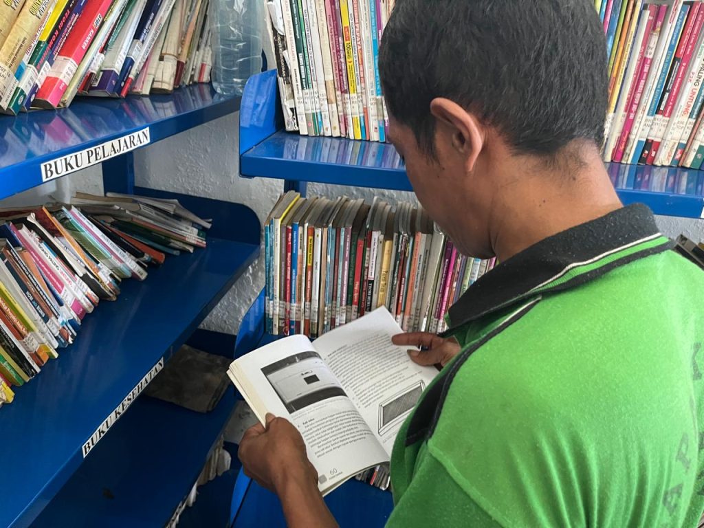 Tumbuhkan Budaya Literasi, Warga Binaan Lapas Gunungtua Rutin Membaca Buku