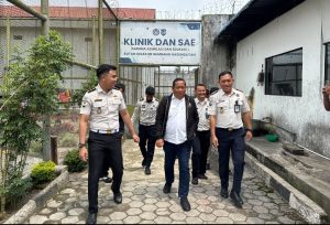 Anggota DPR RI Rapidin Simbolon Tinjau Pembinaan dan Layanan Warga Binaan di Rutan Humbahas