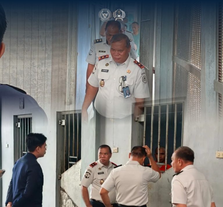 Perkuat Pengawasan, Kalapas Gunungsitoli Tinjau Blok Hunian dan Dapur