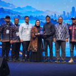 https://bintasara.com/Uchy Hardiman Raih Penghargaan Perempuan Tangguh